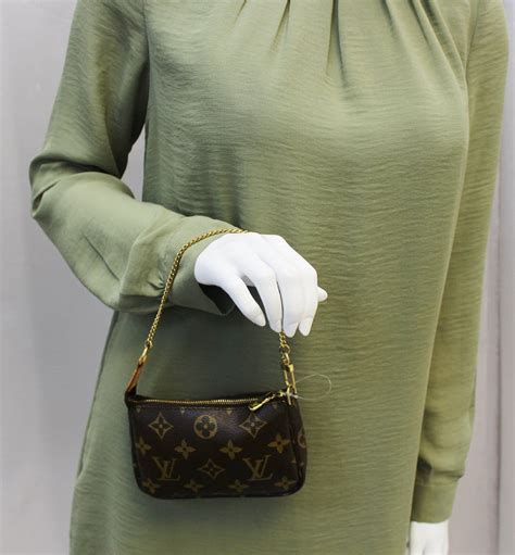 louis vuitton monogram canvas mini pochette|Pochette Accessoires Monogram .